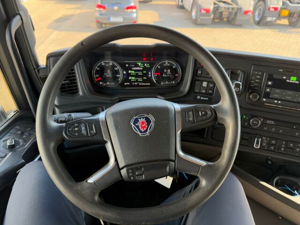 Scania  (9)