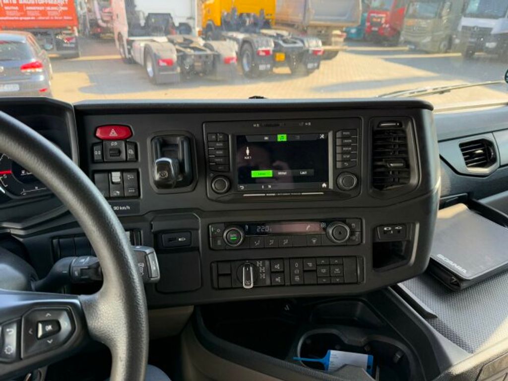 Scania  (11)