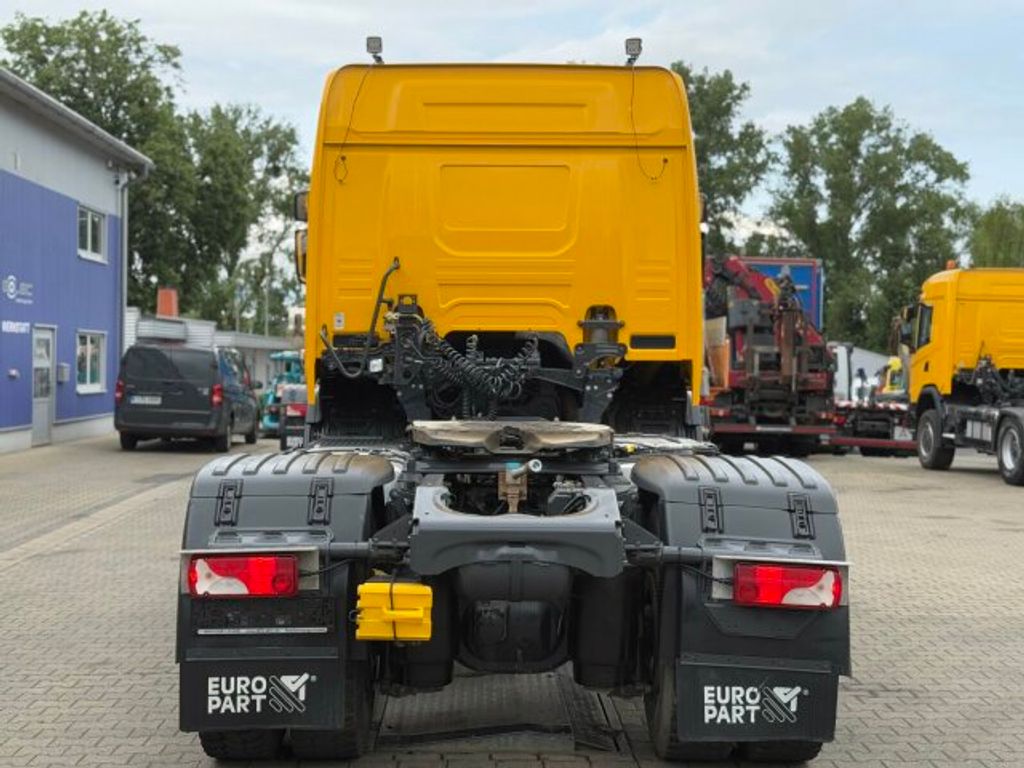 Scania  (4)