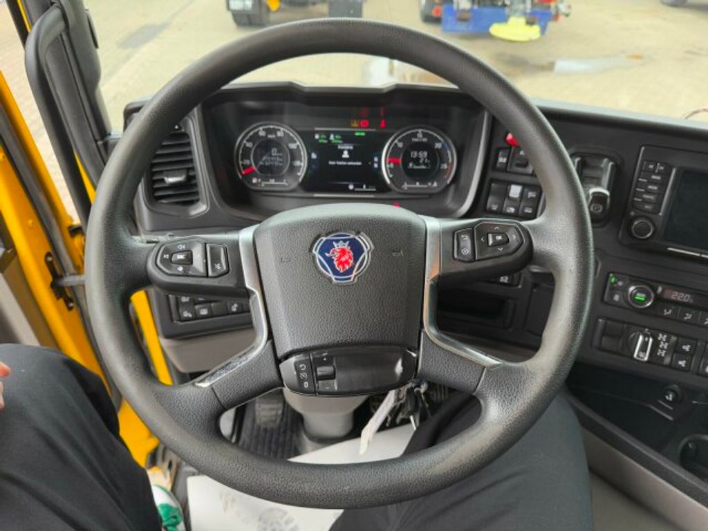 Scania  (9)