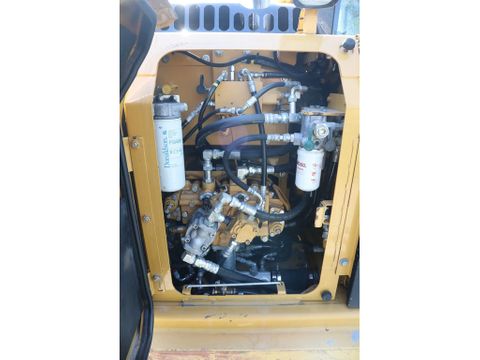 Caterpillar
312 DL | BUCKET | QUICK COUPLER | DOZER BLADE | Hulleman Trucks [13]