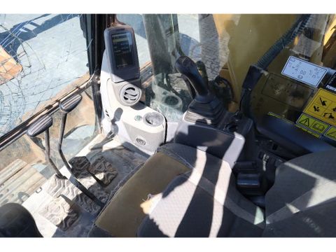 Caterpillar
312 DL | BUCKET | QUICK COUPLER | DOZER BLADE | Hulleman Trucks [17]