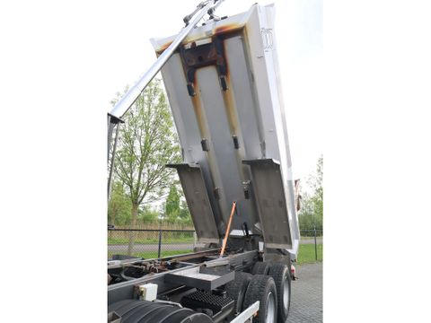 Renault
| 8X4 | RETARDER | BIG AXLES | 154.000 KM | EURO 6 | Hulleman Trucks [11]