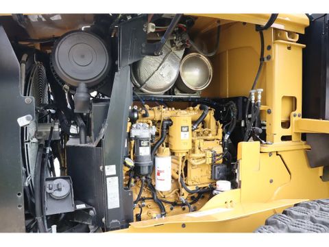 Caterpillar
938 M | BUCKET | FULL STEER | WEIGHT SYSTEM | Hulleman Trucks [15]
