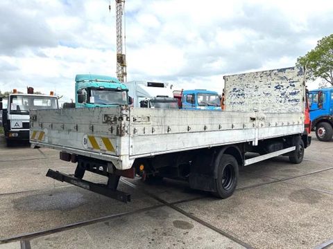 Mercedes-Benz 814 (6-CILINDER) WITH OPEN (TENT) BOX & ALUMNIUM SIDE BORDS (MANUAL GEARBOX / 3TH SEAT IN CABIN) | Engel Trucks B.V. [3]
