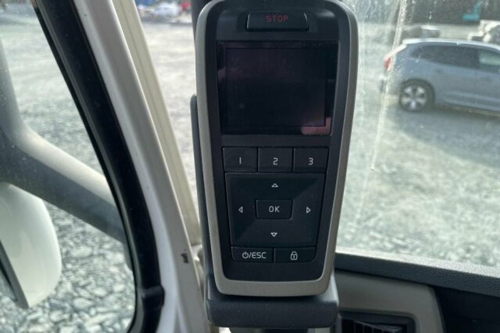 Volvo  (11)