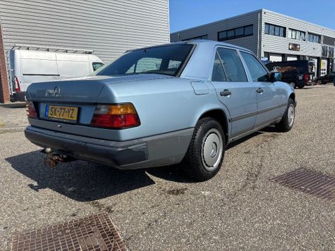Mercedes-Benz W124 Automaat Trekhaak Schuifdak MARGE | Van Nierop BV [3]