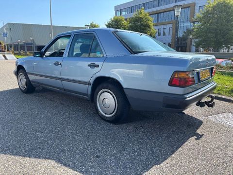 Mercedes-Benz W124 Automaat Trekhaak Schuifdak MARGE | Van Nierop BV [4]