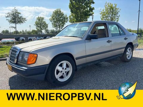 Mercedes-Benz W124 Automaat Airco Trekhaak Cruisecontrol MARGE | Van Nierop BV [1]