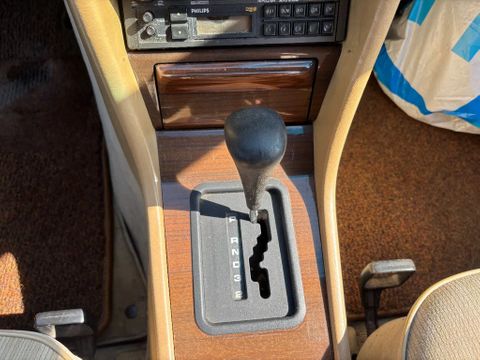 Mercedes-Benz W124 Automaat Airco Trekhaak Cruisecontrol MARGE | Van Nierop BV [13]