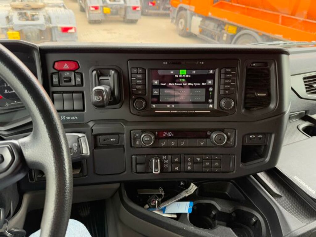 Scania  (11)