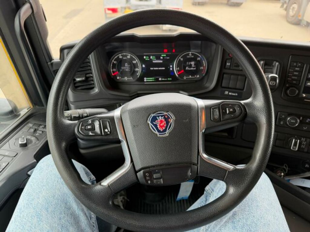 Scania  (9)