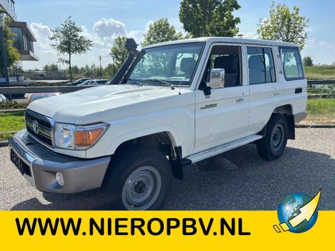 Toyota LX LANG 5 PERSOONS 4x4 Airco 4.2 6 Cilinder Diesel | Van Nierop BV [1]
