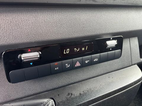 Mercedes-Benz 317CDI Dubbelcabine Openlaadbak Airco 3500KG Trekhaak 15900KM BPM VRIJ  10 x op voorraad | Van Nierop BV [13]