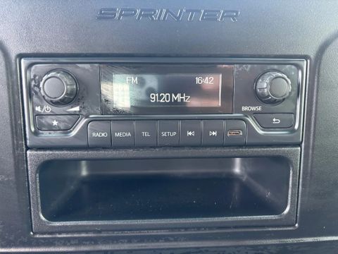 Mercedes-Benz 317CDI Dubbelcabine Openlaadbak Airco 3500KG Trekhaak 15900KM BPM VRIJ  10 x op voorraad | Van Nierop BV [14]