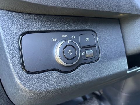 Mercedes-Benz 319CDI L2H1 Dubbelcabine 6+1 Pers Automaat Airco Cruisecontrol 3500KG Trekhaak NIEUW BPM VRIJ | Van Nierop BV [22]
