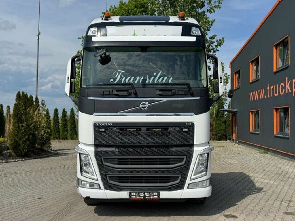 Volvo  (3)
