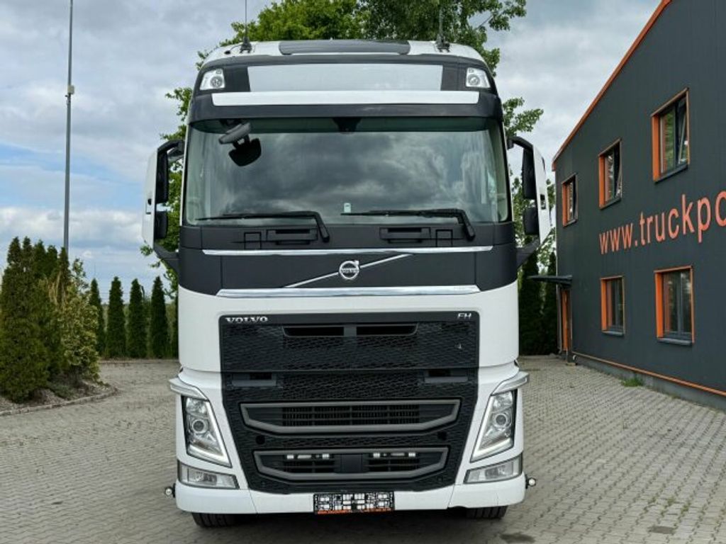 Volvo  (3)