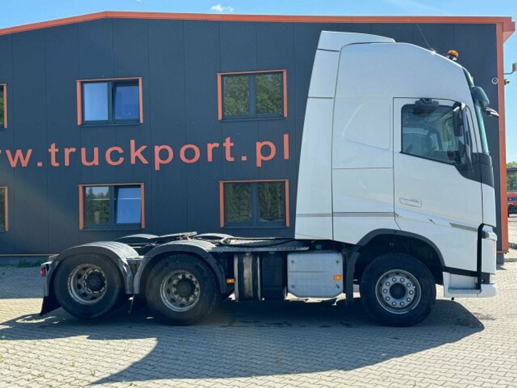 Volvo  (5)