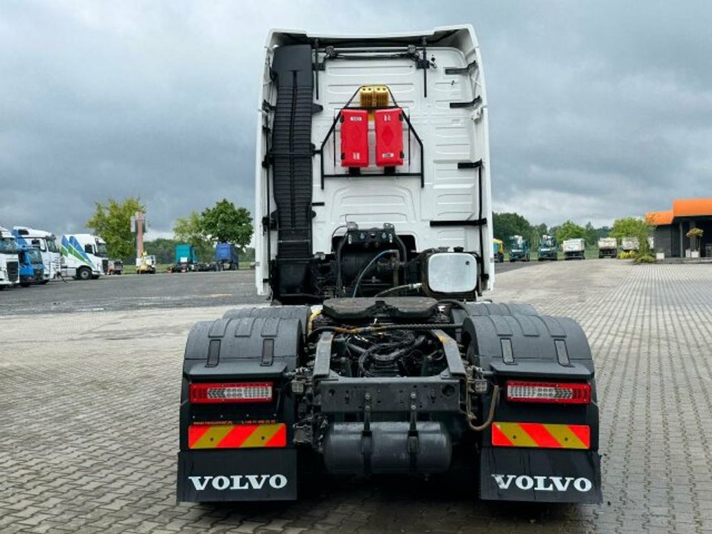 Volvo  (5)