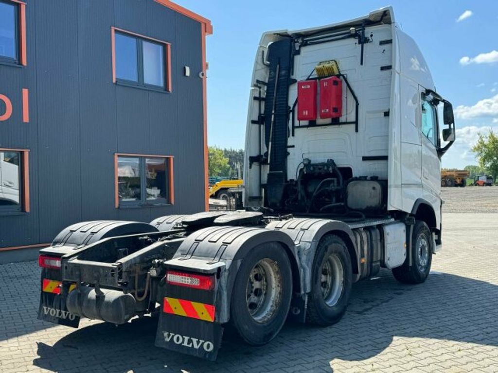 Volvo  (6)