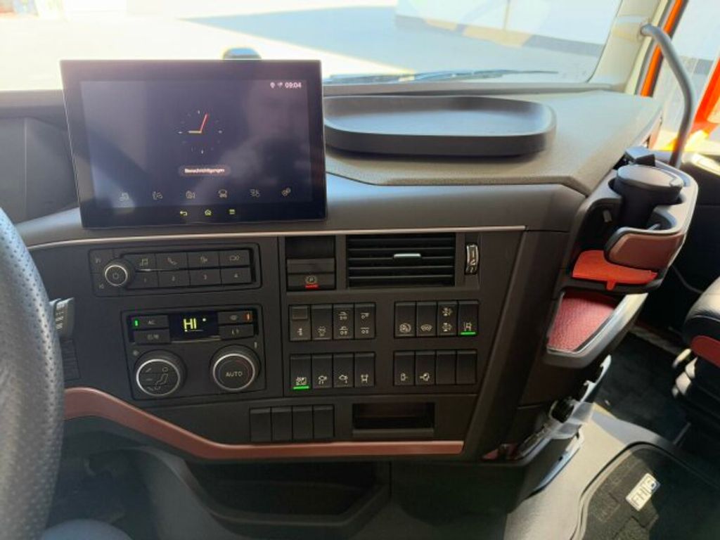 Volvo  (11)