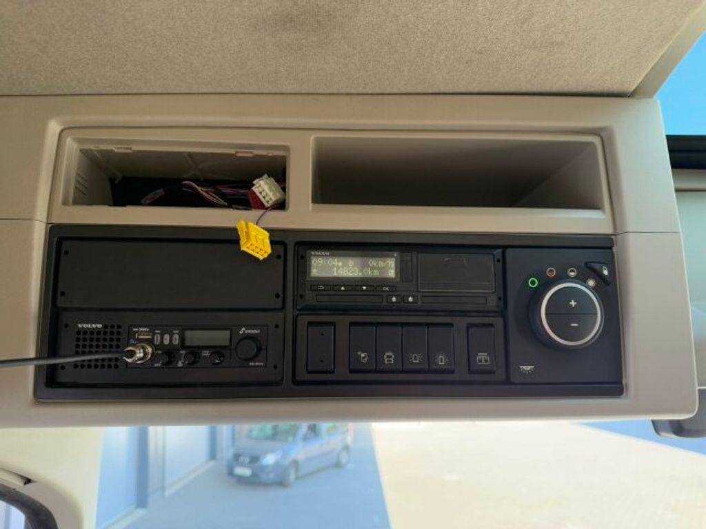 Volvo  (12)