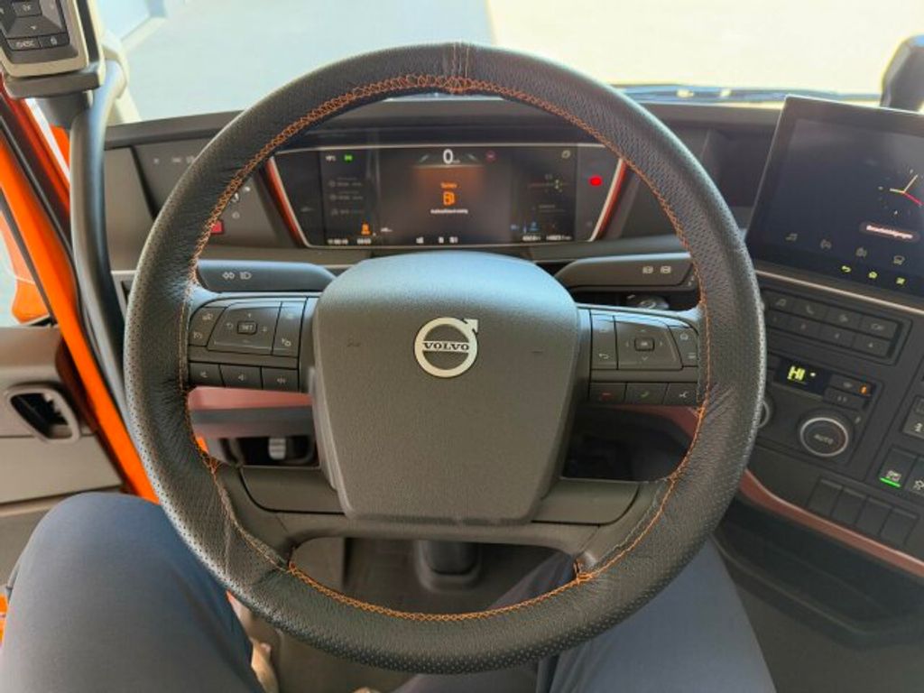 Volvo  (9)