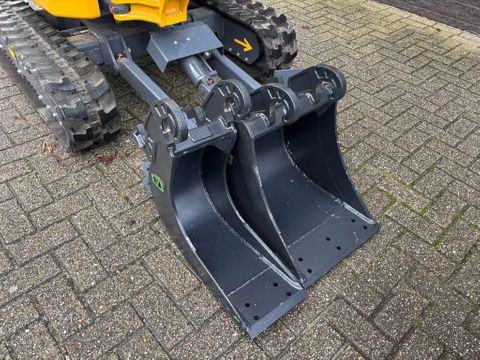 XCMG XE18E Rups Graafmachine Snelwissel 3 Bakken  NIEUW 5X OP VOORRAAD | Van Nierop BV [5]
