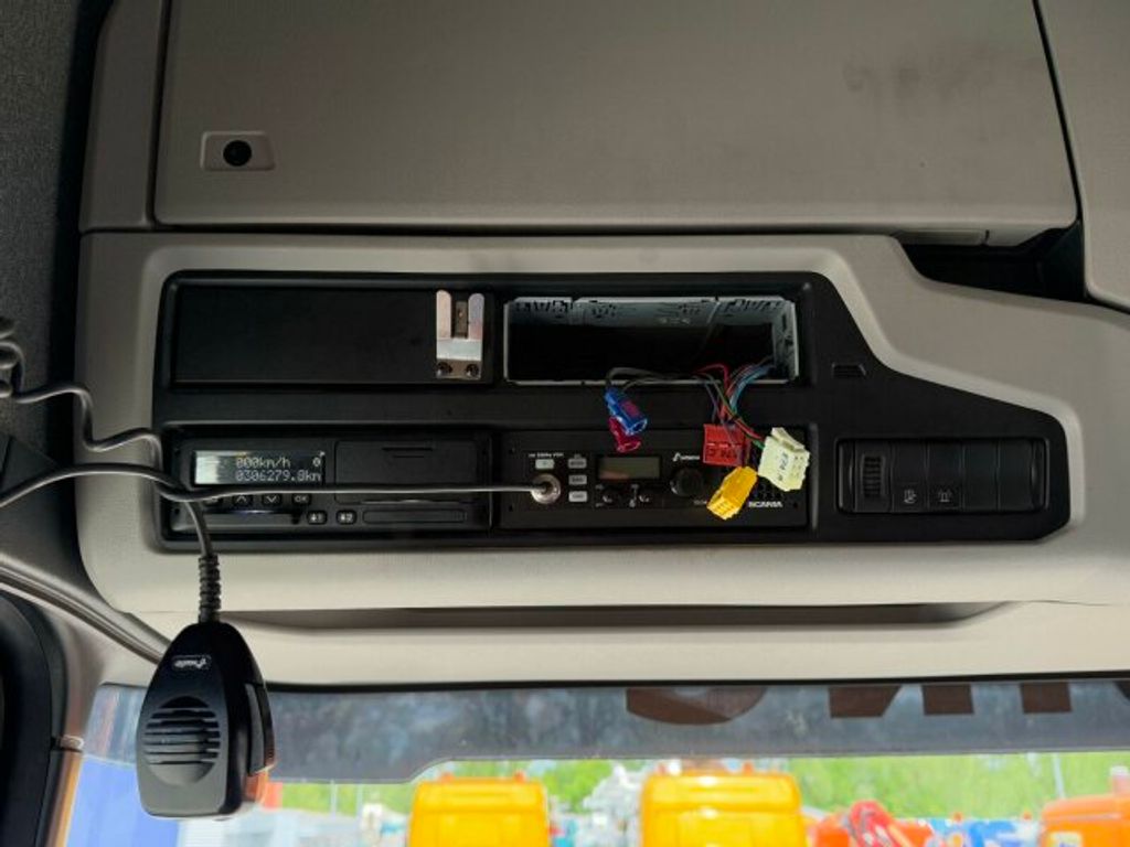 Scania  (12)