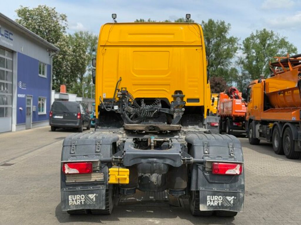 Scania  (4)
