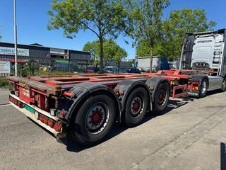 broshuis-3-ucc-39-45-eu-3-axle-saf-lifting-axle