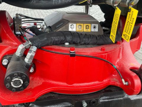 ROTOTILT
R8 | S80 | FULL SET | JOYSTICKS | NEW / UNUSED | ICS | LHV | ILS | SC | Hulleman Trucks [13]