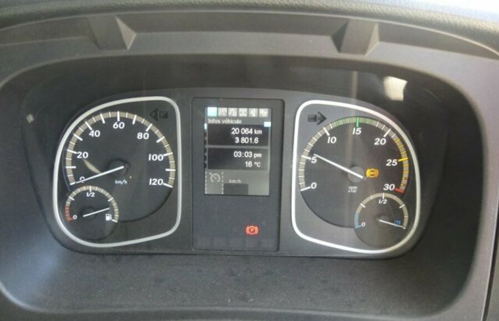 Mercedes-Benz  (8)