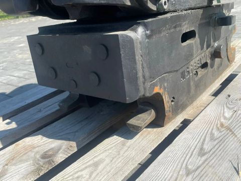 STEELWRIST
X18 SQ60-5 | S60 | OILQUICK SYSTEM | CLS | Hulleman Trucks [9]