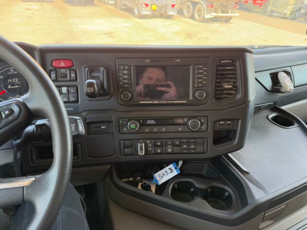 Scania  (11)
