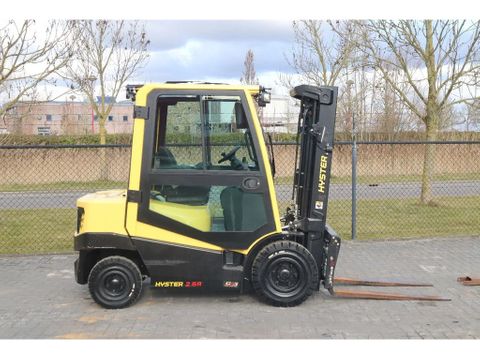 Hyster
H2.5 A | BOOM SUSPENSION | SIDESHIFT | FORK EXTENTIONS | FORK POSITIONERS | Hulleman Trucks [4]