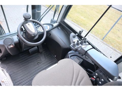 Still
RX 70-50 /600 | TRIPLEX | FORK EXT. | SIDESHIFT | Hulleman Trucks [17]
