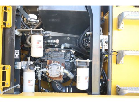 Komatsu
PW160-11 | ENGCON TILTROTATOR | BUCKET | TRAILER HYDR. | Hulleman Trucks [14]