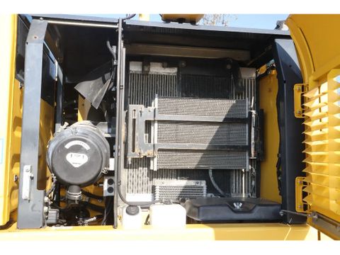 Komatsu
PW160-11 | ENGCON TILTROTATOR | BUCKET | TRAILER HYDR. | Hulleman Trucks [15]