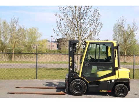 Hyster
H2.5 A | BOOM SUSPENSION | SIDESHIFT | FORK EXTENTIONS | FORK POSITIONERS | Hulleman Trucks [1]