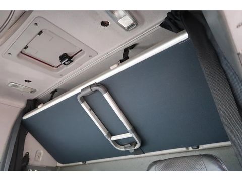 Volvo FH - 8x4 R - Ketting systeem | Companjen Bedrijfswagens BV [16]