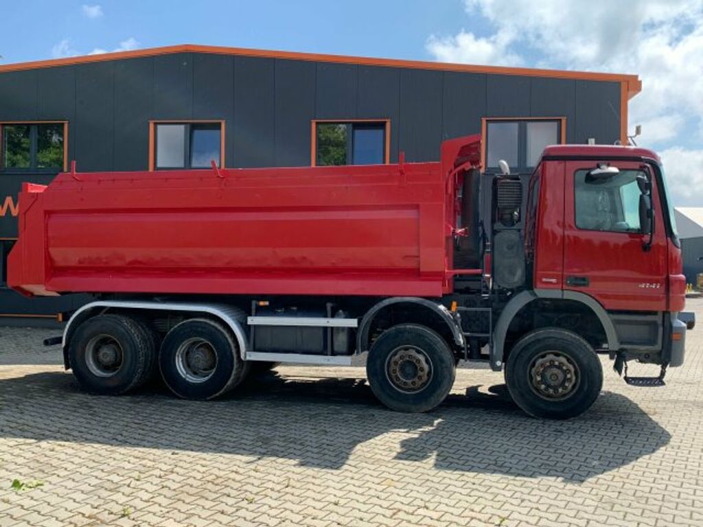 Mercedes-Benz  (4)