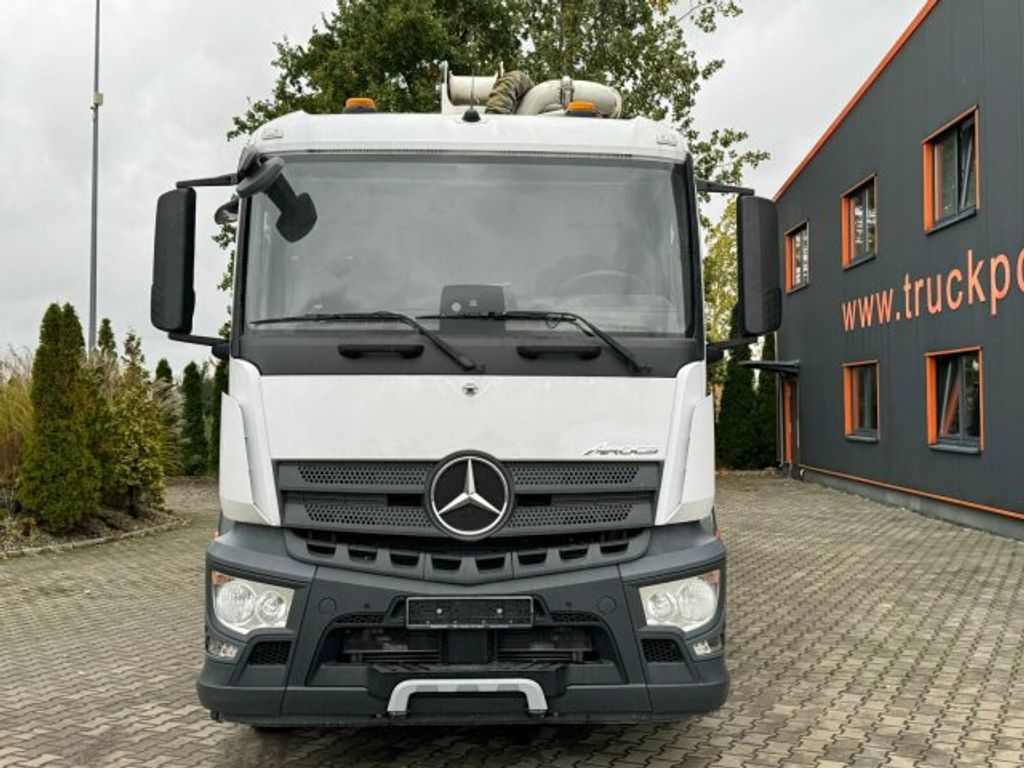 Mercedes-Benz  (3)