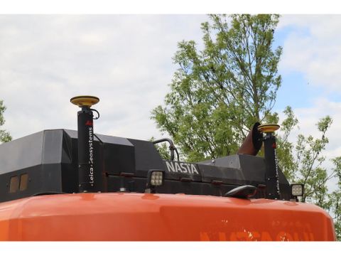 Hitachi
ZX300 LC-6 | ROTOTILT | BUCKET | GPS | Hulleman Trucks [10]