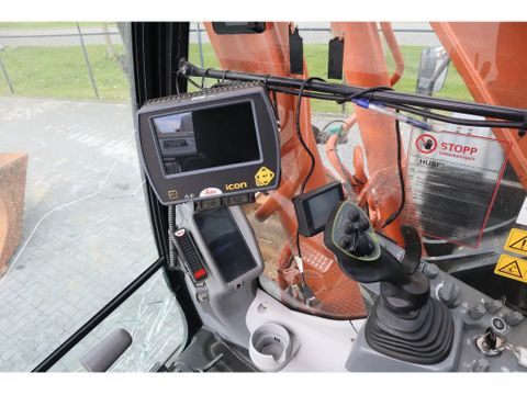 Hitachi
ZX300 LC-6 | ROTOTILT | BUCKET | GPS | Hulleman Trucks [18]