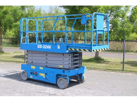 Genie
GS-3246 | 12 METER | 318 KG | Hulleman Trucks [5]