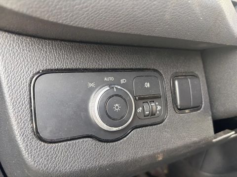 Mercedes-Benz 311CDI Dubbelcabine Openlaadbak Airco Cruisecontrol Trekhaak EURO 6 | Van Nierop BV [9]