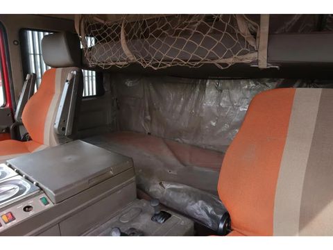 Iveco Only 1 Owner and orginal 292.737km!!!!! like new | Companjen Bedrijfswagens BV [21]