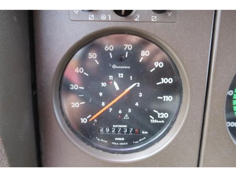 Iveco Only 1 Owner and orginal 292.737km!!!!! like new | Companjen Bedrijfswagens BV [26]